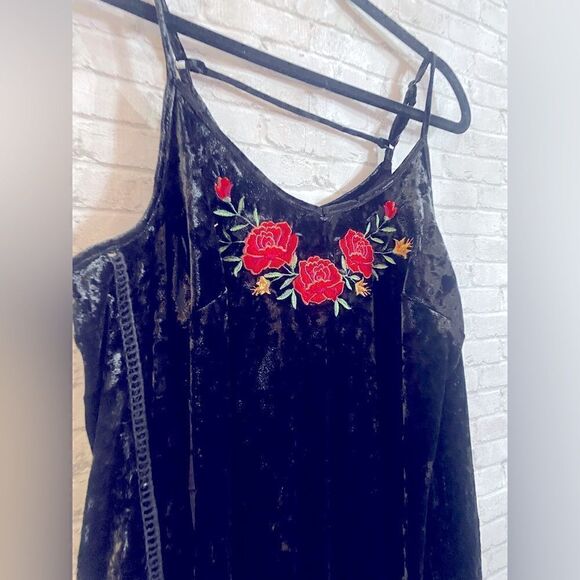 Disney Black Velvet Coco Dress Size S - Picture 3 of 7